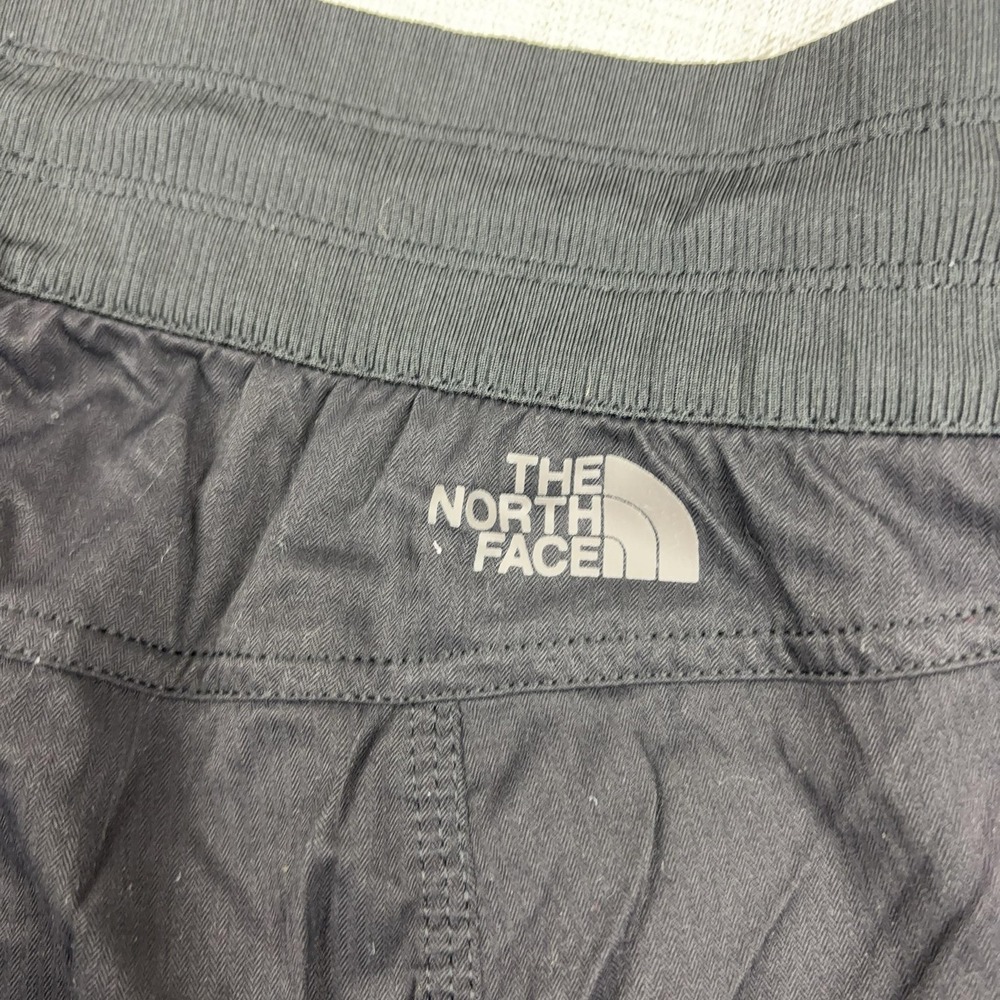 The North Face Capri Pants Womens M Black Hiking Nylon Stretch Travel Outdoor - Picture 9 of 11